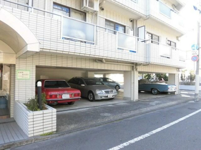 【駐車場】 | ミキハウス