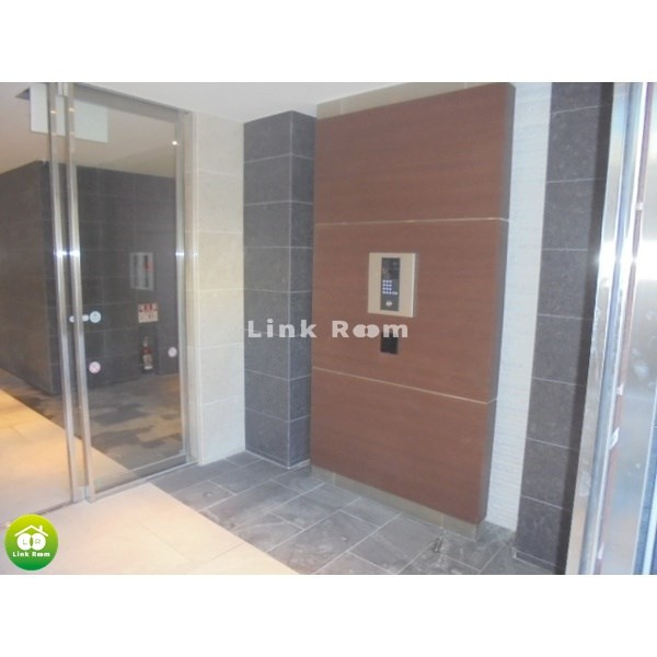 グランテラス業平のエントランス