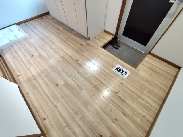 エルマンションBの居間・リビング