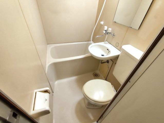 エルマンションBの洗面所