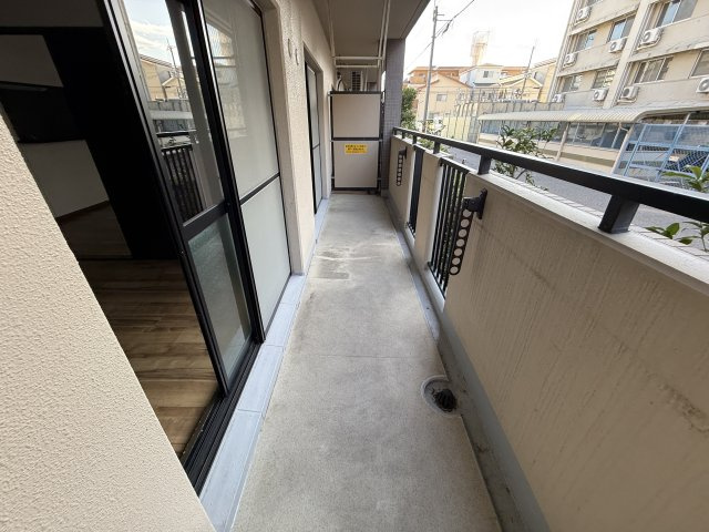 神田弐番館のバルコニー