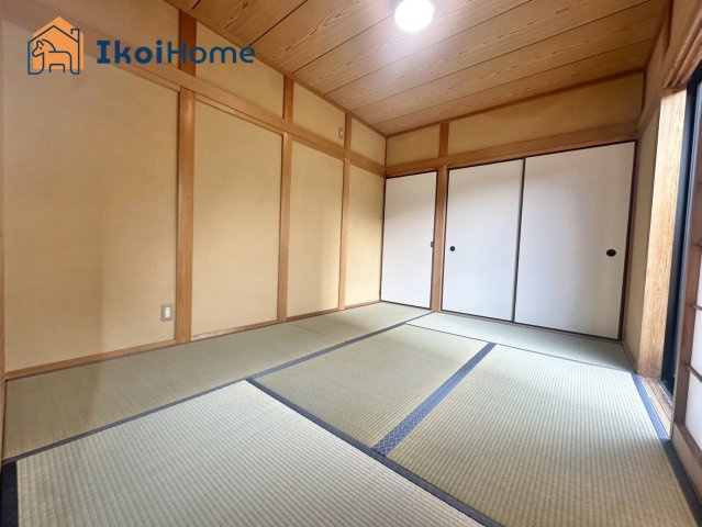 明石市大久保町江井島　中古戸建の子供部屋|【ホームページに現地動画掲載中】●年中無休：当日予約可●和室は収納付き！２面採光で陽当り良好！