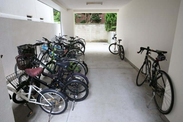 クレッセント白金のその他共用部分|駐輪場