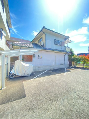 水尾ちとせハイツの駐車場