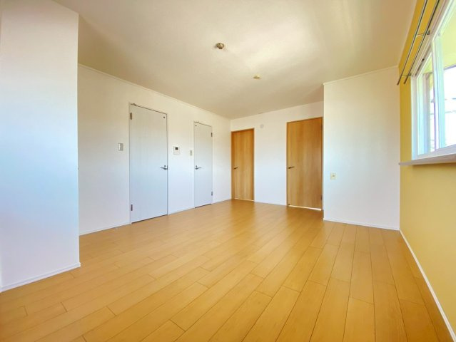 水尾ちとせハイツの居間・リビング