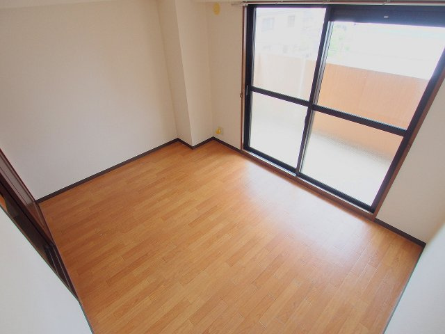 第２プレシオの内装|302号室（反転）の写真となります。　