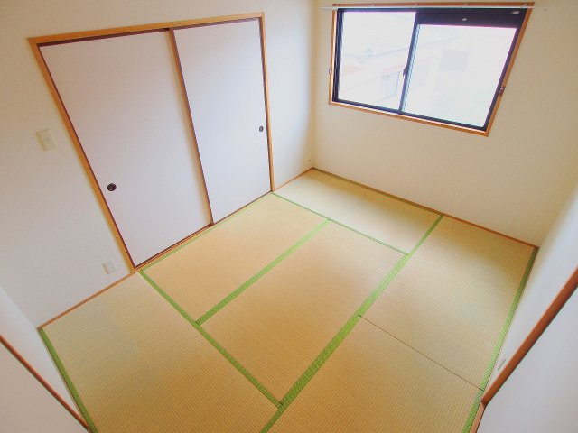 第２プレシオの展望|302号室（反転）の写真となります。　