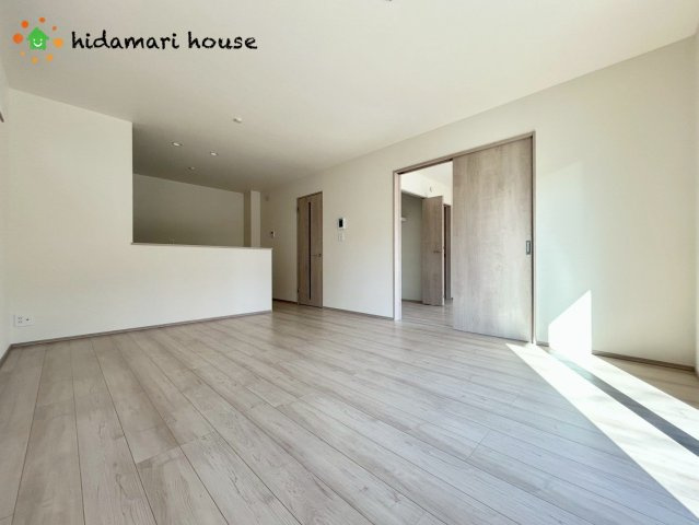 第1北本宮内　新築戸建　ハートフルタウンAの居間・リビング