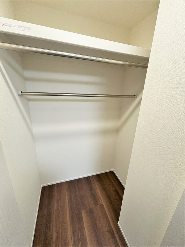 フラッツ平河町（東京ゼロエミッションハウス）の収納|こまごまとしたものを収納できそうですね