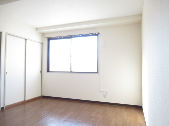 サングリーン衣笠の子供部屋