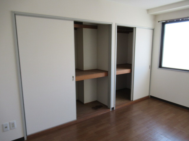 サングリーン衣笠の収納