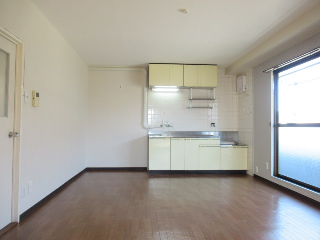 サングリーン衣笠の居間・リビング