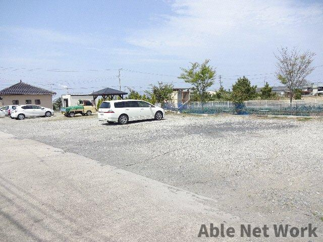 第一木野本荘の駐車場