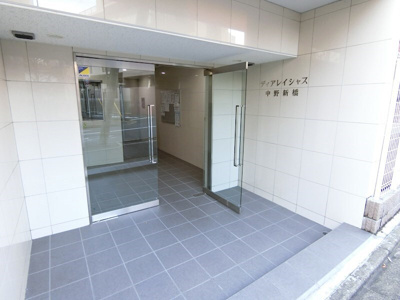 【エントランス】 | ディアレイシャス中野新橋