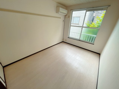 【洋室】 | アメニティー4