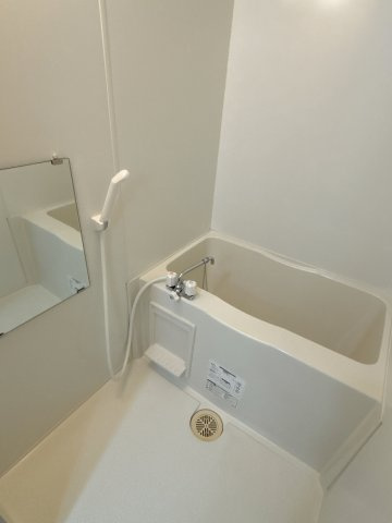 エリオにしの台の浴室