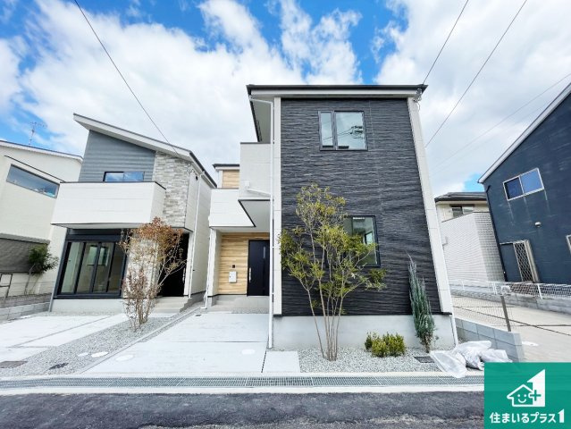箕面市稲　第1期　新築一戸建ての外観|安心の10年保証！外観を美しく保ち、雨水で汚れを落とします！気になることがありましたら、お気軽にお問い合わせください！