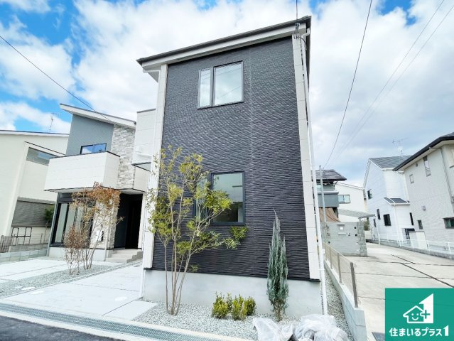 ■箕面市稲　第1期　新築一戸建ての外観|安心の10年保証！外観を美しく保ち、雨水で汚れを落とします！気になることがありましたら、お気軽にお問い合わせください！