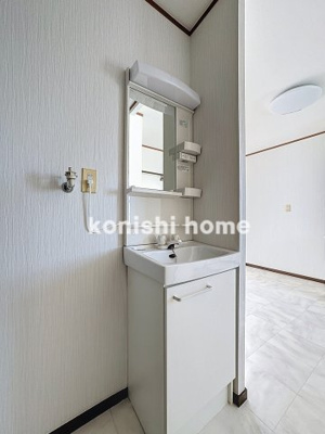 【洗面所】 | フローラル中尾