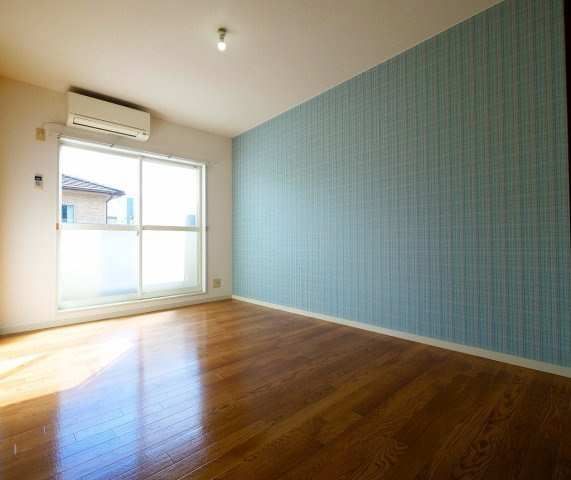 メゾン宮下の洋室|※写真は別の部屋のものです。