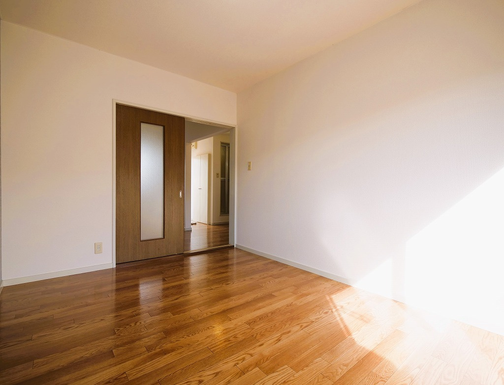 メゾン宮下の寝室|※写真は別の部屋のものです。