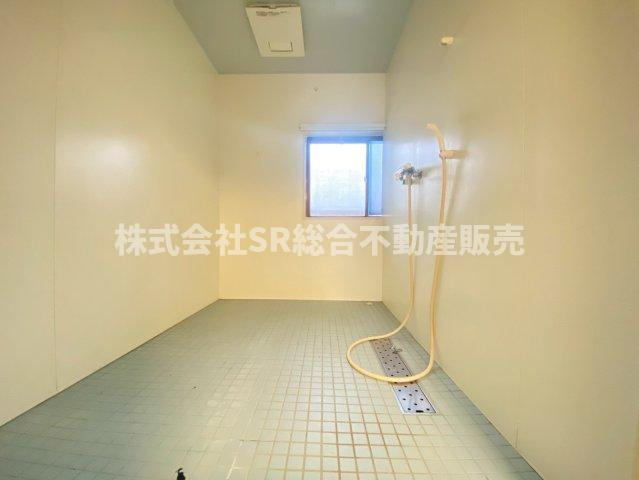 東鴻池町1丁目中古戸建の浴室|シャワールーム①広々としたシャワールームです♪