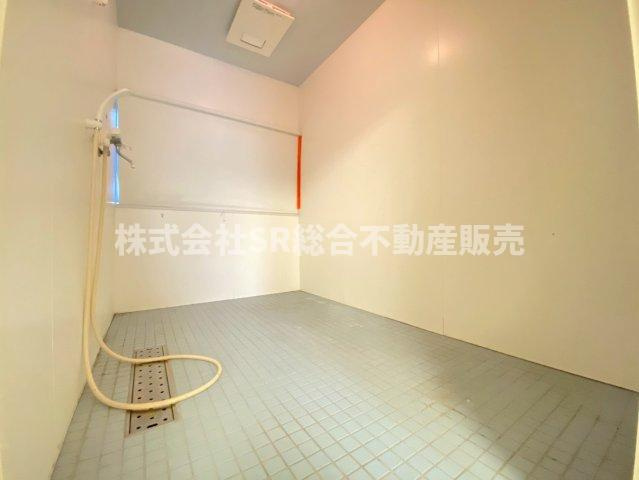 東鴻池町1丁目中古戸建の浴室|シャワールーム②リフォームプランなら弊社にお任せ！
資金面・オシャレな雰囲気・スタンダード
あなたの希望を叶えます！