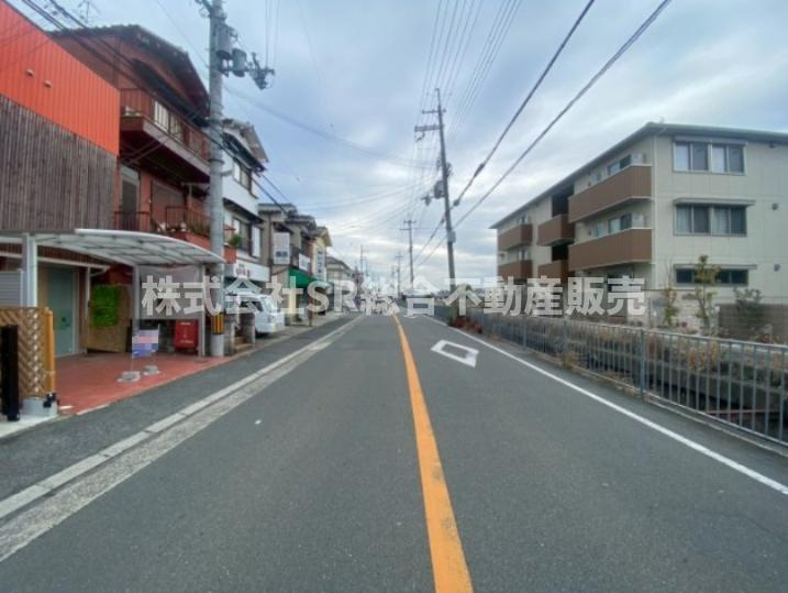 東鴻池町1丁目中古戸建の前面道路含む現地写真|前面道路含む現地写真です