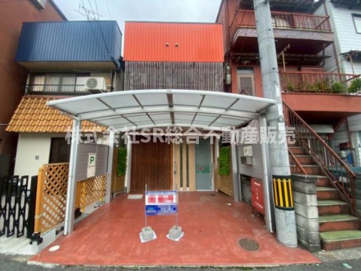 東鴻池町1丁目中古戸建の外観|事務所・店舗の場所としてわかりやすい所にあります♪周辺環境も便利な立地です！