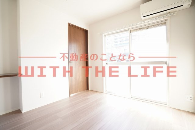 ニューコーポ高田【キャッシュバック対象物件】の洋室|明るい洋室です