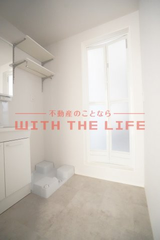 ニューコーポ高田【キャッシュバック対象物件】の洗面所|コンパクトで使いやすい洗面所