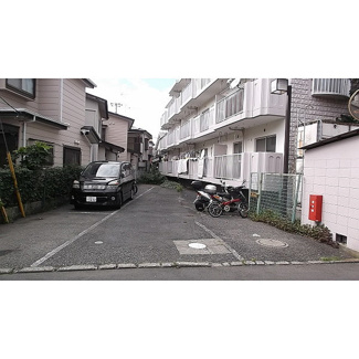 【駐車場】