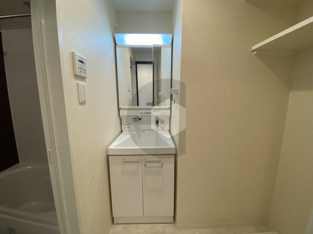 プレシオ小阪の独立洗面台