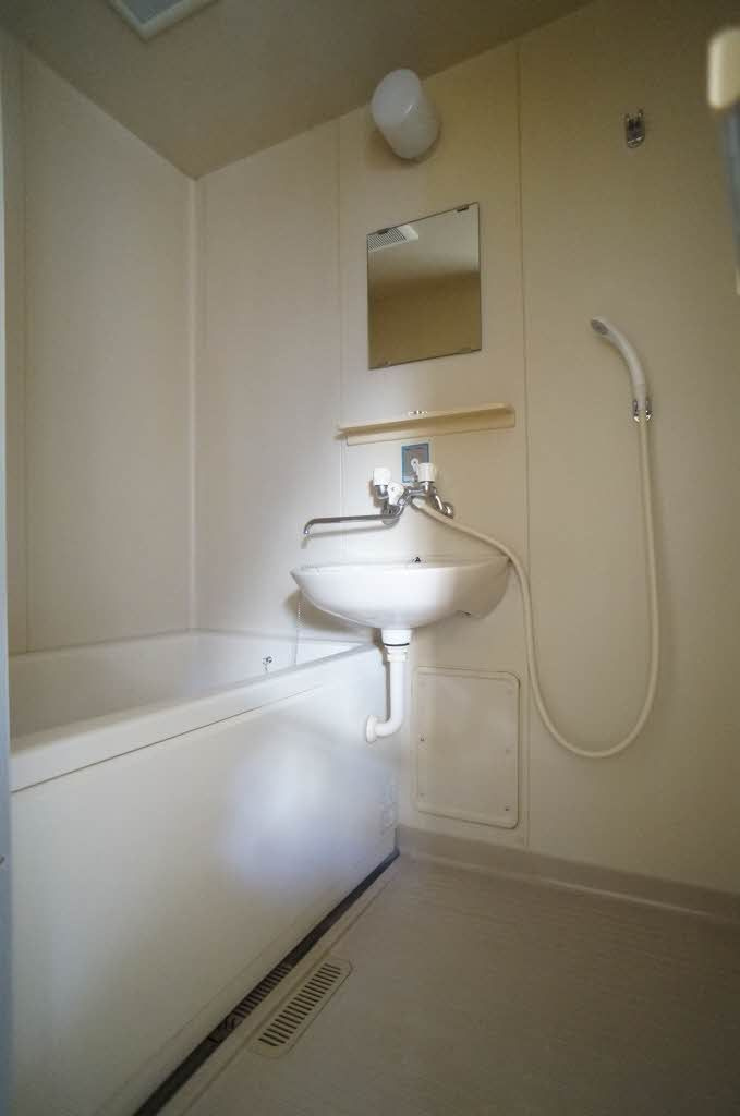 プレシオーサ東黒石野の浴室