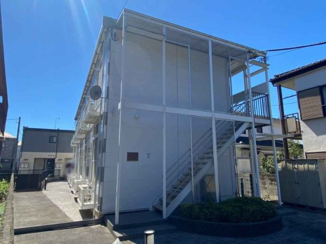 レオパレスアイビーの外観