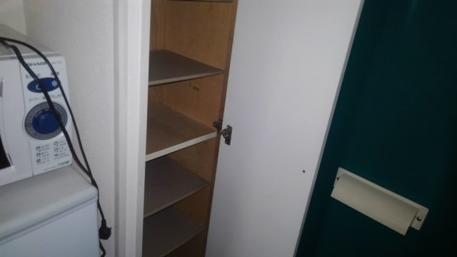 レオパレスフレーズの玄関|シューズボックス備え付け