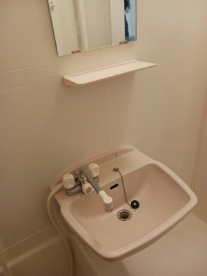 【洗面所】 | アヴェニールＮＩＳＨＩＫＩ | ゆったりとスペースのある洗面所