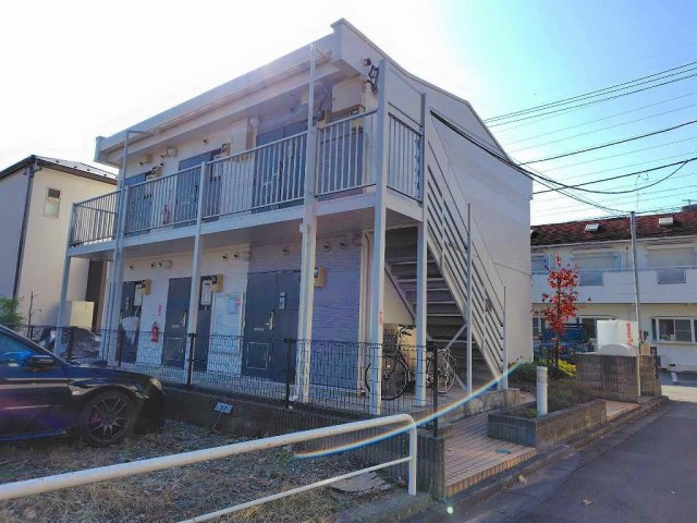 レオパレスエーデルワイスの外観