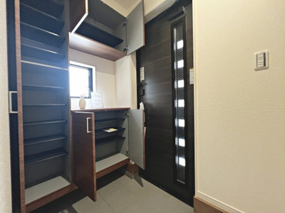 【玄関】 | 大美野　新築分譲住宅　全７区画