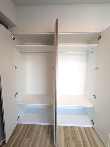 geo ent上野稲荷町の設備|5帖洋室のクローゼットです