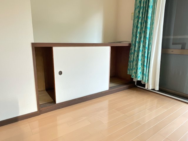 下今池住宅の内装
