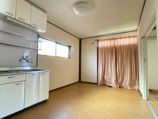 下今池住宅の居間・リビング