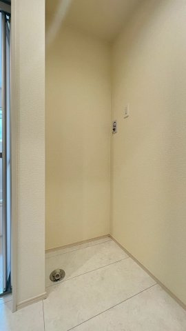 浜甲子園1丁目のランドリースペース