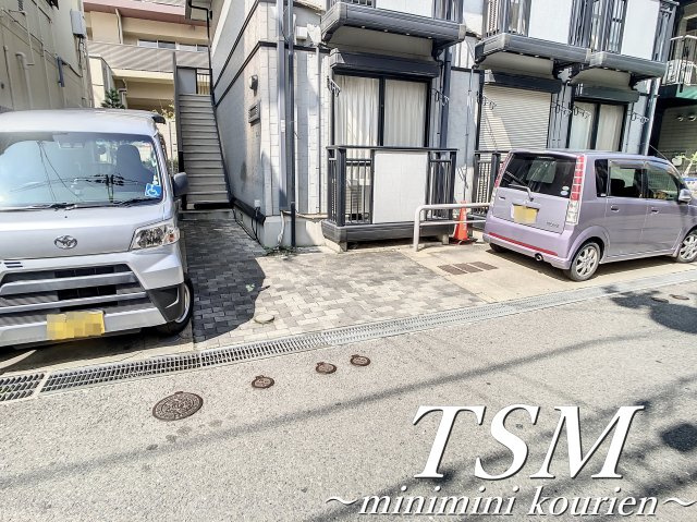 メゾネット香南の駐車場