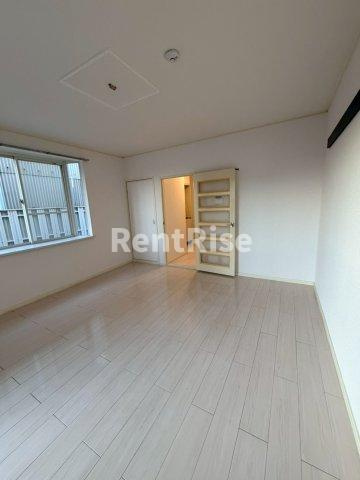 メゾンドフォーレ壱番館の居間・リビング