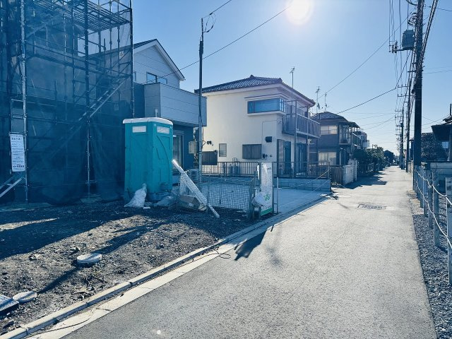八王子市　大楽寺町　新築一戸建て　１期の前面道路含む現地写真|～南4ｍ道路に面しています～