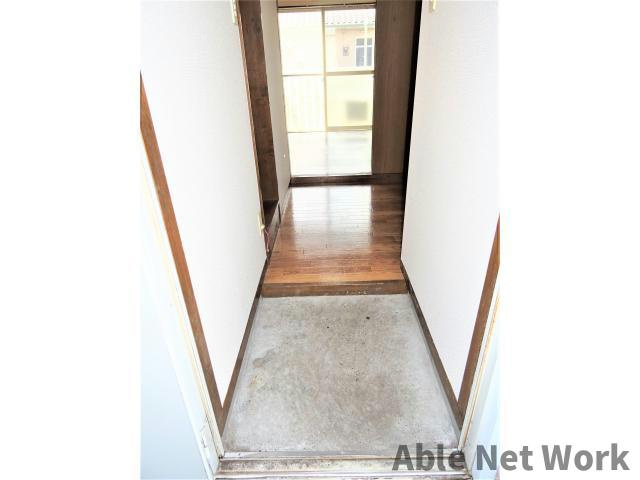 アークヒルズフクモトNO.1Bの玄関