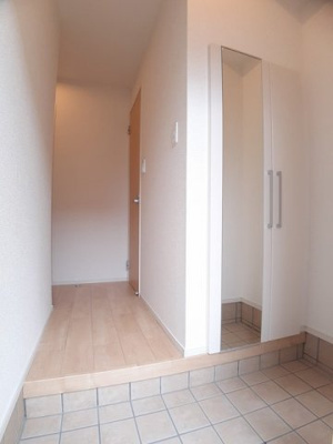 【玄関】 | ヴェルソー有本Ⅱ | きれいな玄関です