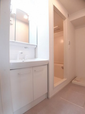 【洗面所】 | ヴェルソー有本Ⅱ | 忙しい朝には欠かせない洗面所です
