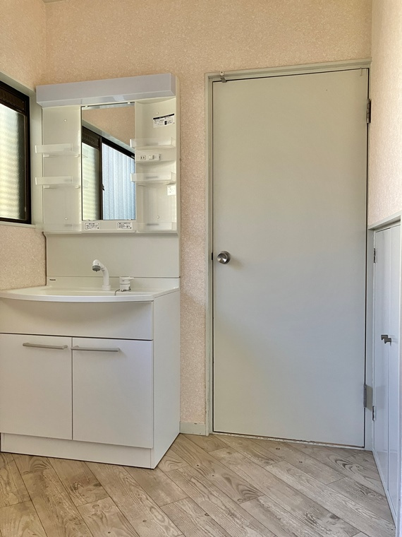 王子台戸建の洗面所